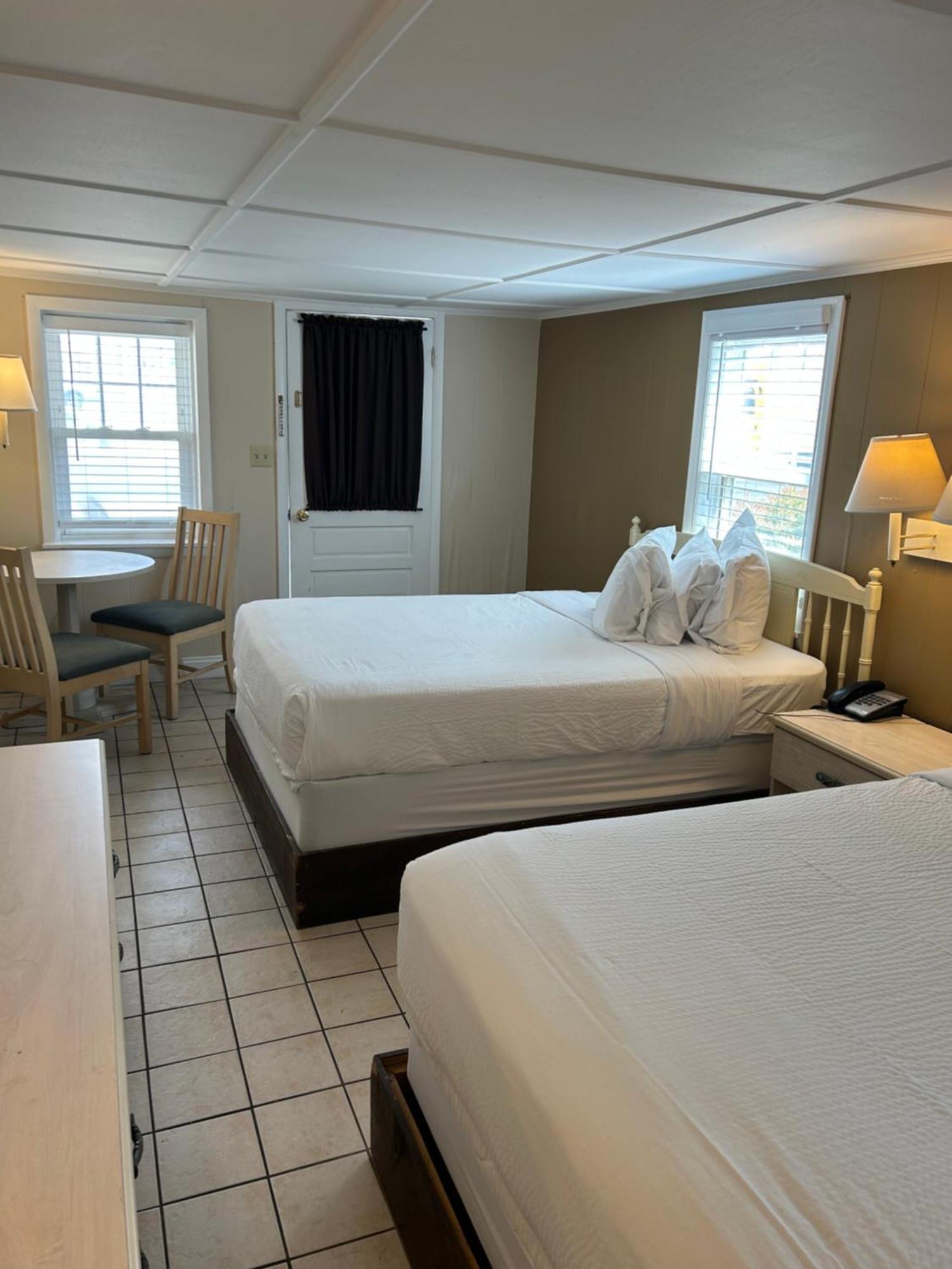 The Admiral Hotel/motel Motel